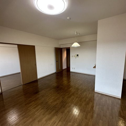 秀弐番館の内装