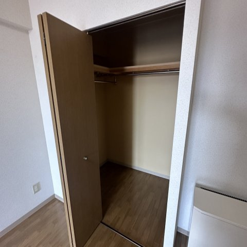 秀弐番館の収納