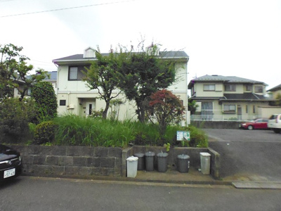 【その他共用部分】 | コートビレッジA | 敷地内ごみ置き場でごみ出しもらくらく～♪忙しい社会人さんや主婦さんにもうってつけ！