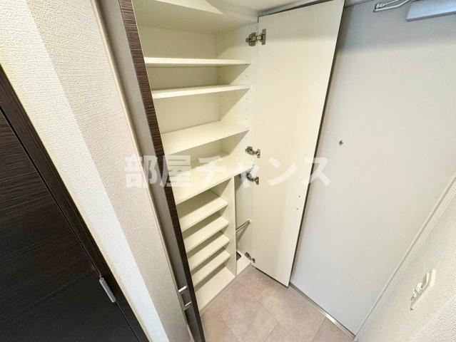 エステムコート名古屋栄プレシャスの収納
