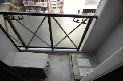 【バルコニー】 | 博多Vビル | 別号室の写真になります。現況優先。
