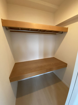 【収納】 | ピュアドームアドニス吉塚 | 別号室の写真になります。現況優先。