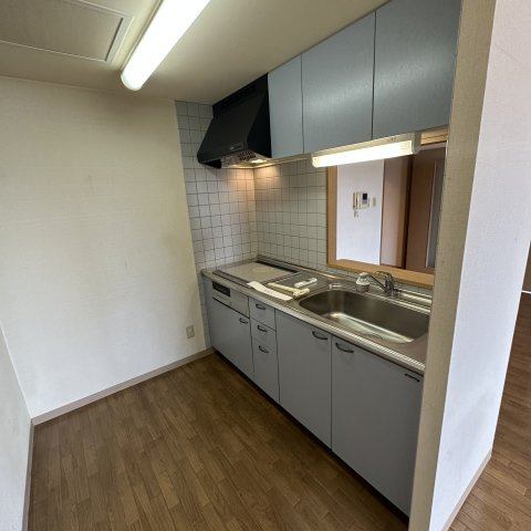 秀弐番館のキッチン