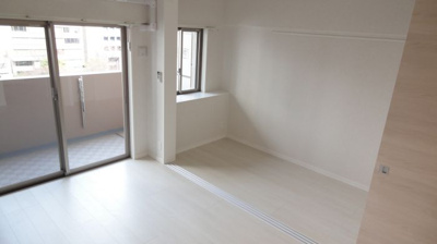 【洋室】 | ネストピア博多祇園 | 別号室の写真になります。現況優先。