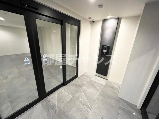 メイクスアート太閤通のエントランス