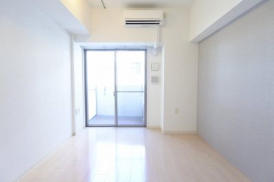 【居間・リビング】 | SERENITE本町ROJI02