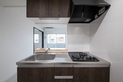 【キッチン】 | SQUARE井尻NORTH | 別号室の写真になります。現況優先。