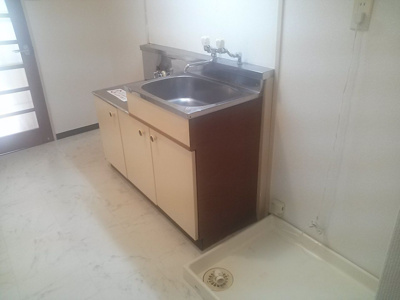 【キッチン】 | エスポワール諸岡 | 別号室の写真になります。現況優先。