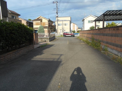 【前面道路含む現地写真】 | 玉村町五料中古住宅