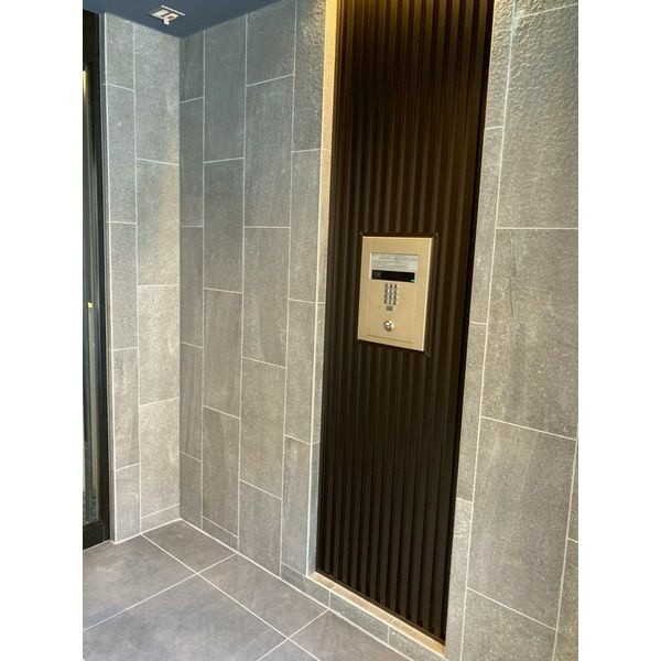 メイクス矢場町Ⅱのエントランス