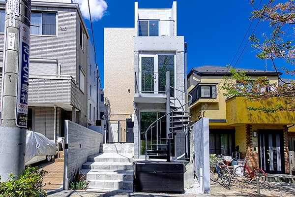 ポルトグランデ目黒かむろ坂の外観