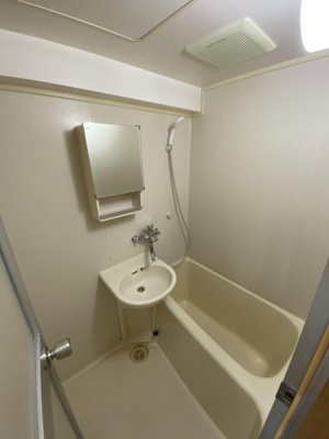 【浴室】 | エスペレITO | 別号室の写真になります。現況優先。