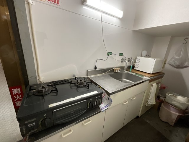 西門前商店街西本テナントのキッチン|キッチンです