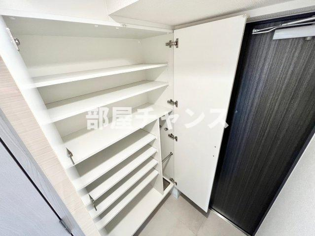 エスリード名城公園プライムの収納