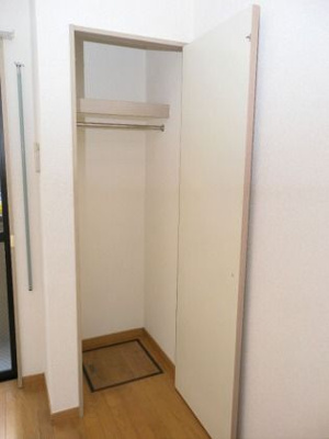 【収納】 | ウエストレイク | 別号室の写真になります。現況優先。