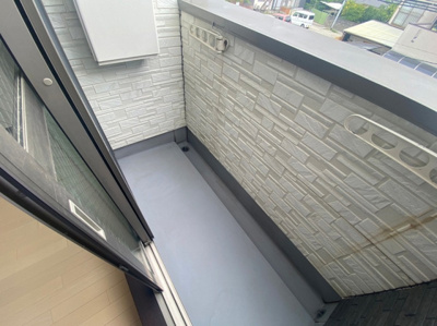 【バルコニー】 | コンフォートベネフィス箱崎11 | 別号室の写真になります。現況優先。
