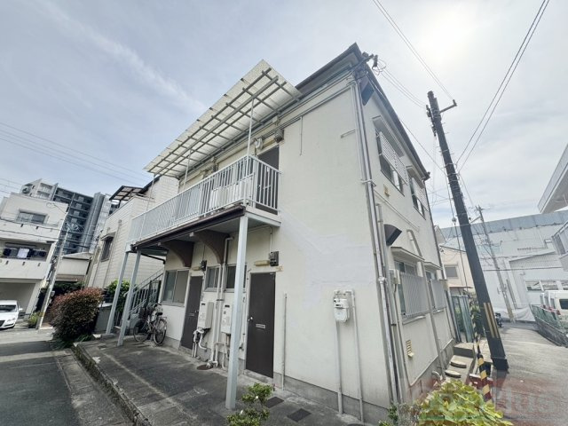 ハイツ八坂の外観
