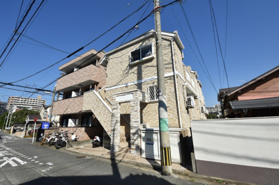 【エントランス】 | コンフォートベネフィス別府２