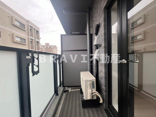 ファーストフィオーレ谷町六丁目フェリシア BRAVI不動産のバルコニー