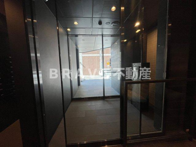 ファーストフィオーレ谷町六丁目フェリシア BRAVI不動産のエントランス