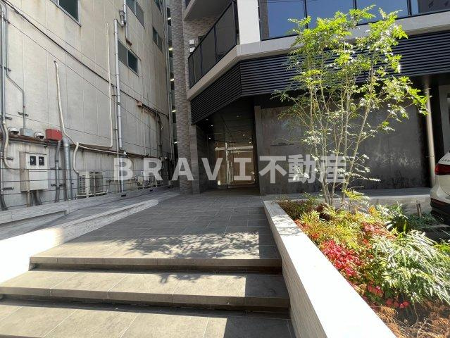 ファーストフィオーレ谷町六丁目フェリシア BRAVI不動産のエントランス