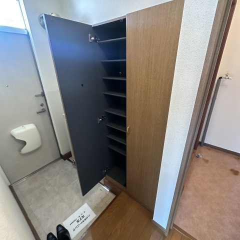 クレール・シャンブルの玄関