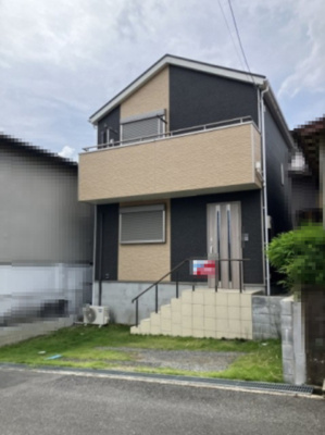 【前面道路含む現地写真】 | 大津市衣川3丁目6-3　中古戸建 | 2025年06月　撮影