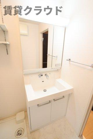 セジュール・ツエムの洗面所|忙しい朝には欠かせない洗面所です