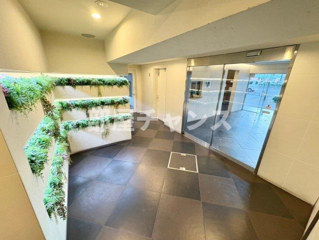 フロンティアタワー名駅南のロビー