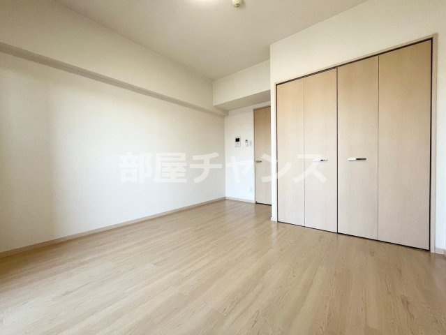 フロンティアタワー名駅南の寝室