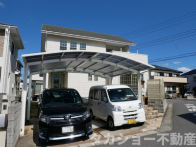 【駐車場】 | 市原市ちはら台東　中古戸建 | 駐車場は3台可能です（道路側にも1台分有）