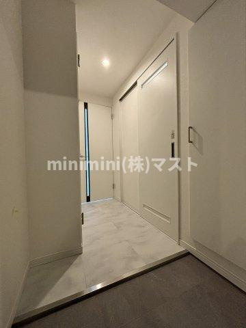 アートレジデンス上町の玄関