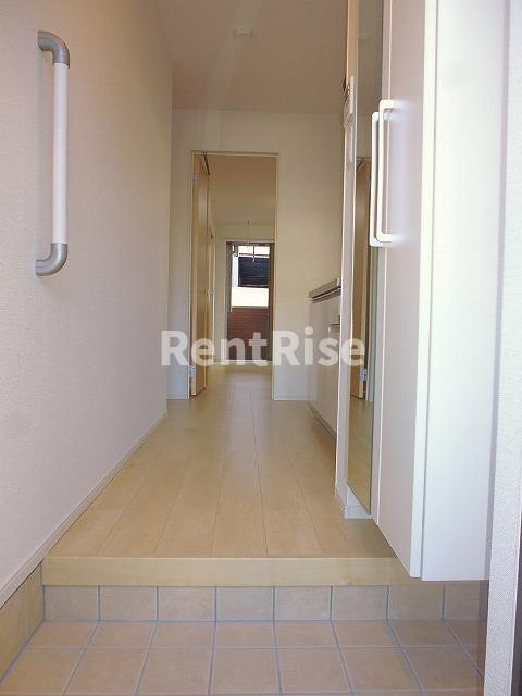 アンセスター松降　Ａの玄関|玄関