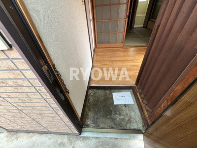 【玄関】 | 第三コーポ | 掲載の写真は退去前の写真となります。