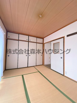 【寝室】 | 　エレガンスシティー | 落ち着いて過ごせるお部屋なので、寝室にいかがでしょうか