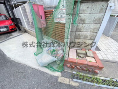 【その他共用部分】 | 　エレガンスシティー | 専用ごみ置き場です