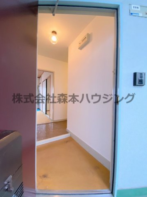 【内装】 | 　エレガンスシティー | 明るい室内です