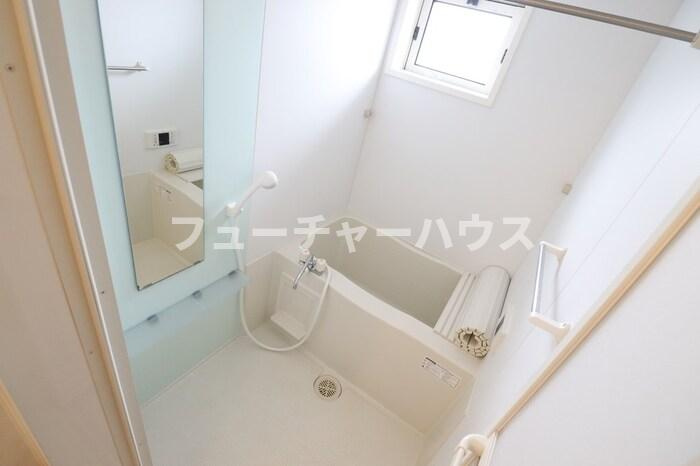 アンジューセオＢの浴室