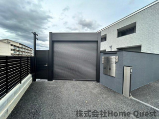 【エントランス】 | Tom‘s garage