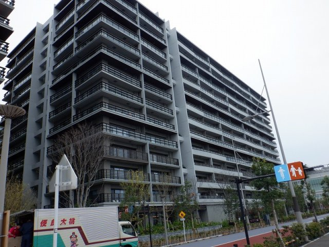 HARUMI FLAG SUN VILLAGE B棟の外観