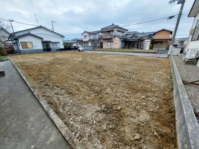 【成約済み】新潟市秋葉区新津緑町_分譲地の外観|2024年2月15日　撮影
住宅街にあります。