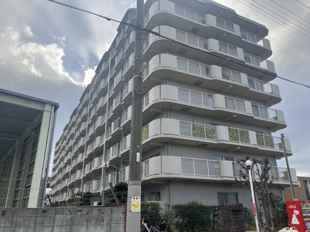 姫路西スカイハイツの外観