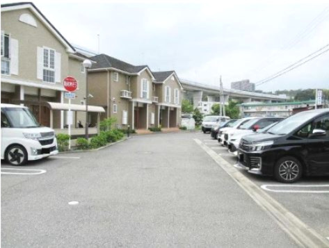 メゾンオルタンシアの駐車場|☆神戸市垂水区　メゾンオルタンシア☆
