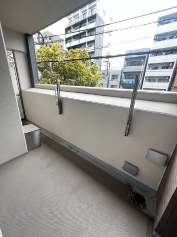 グローベル ザ・スイート中村橋駅前のバルコニー