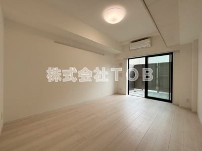 【居間・リビング】 | ブライズ高井戸DUE | 洋室8.3帖