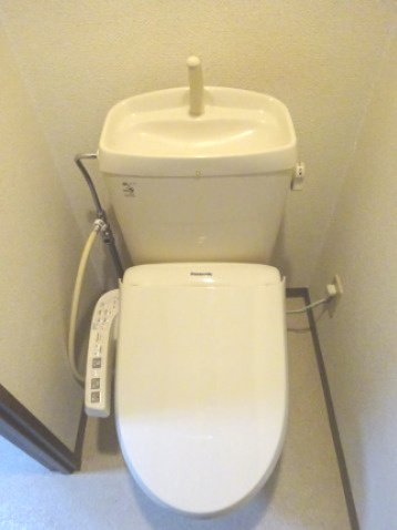 ジュネス高源坂のトイレ