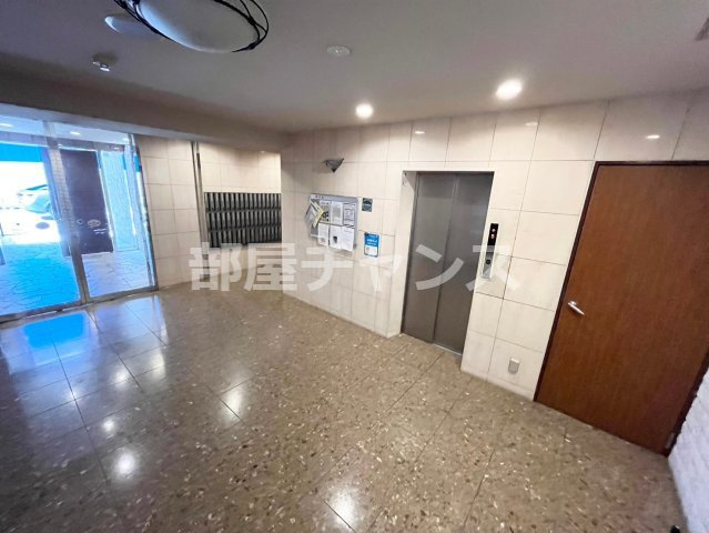 CITY SPIRE 名駅前のロビー