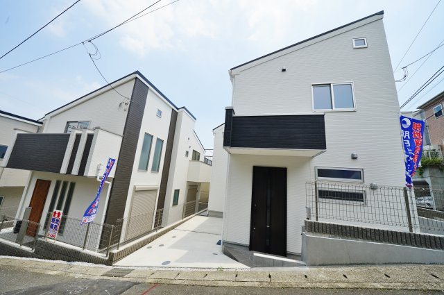 【横浜市旭区笹野台２丁目22-5全３棟新築戸建て3号棟】★仲介手数料無料★（笹野台小学校・希望ヶ丘中学校）の外観
