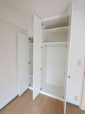 エリューディ船橋本町の収納