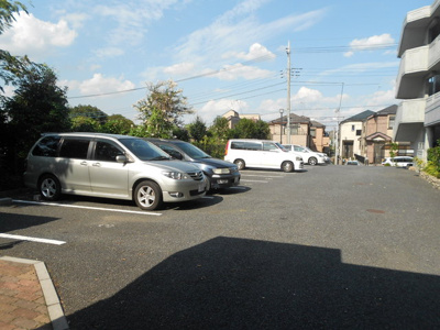 【要空確認】敷地内駐車場♪